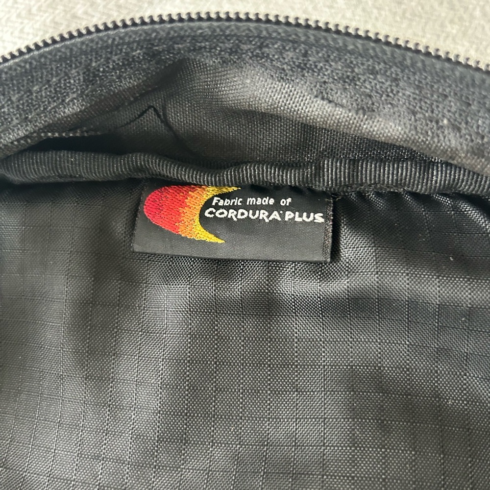 Eagle Creek Dual Function Messenger Bag Backpack - Picture 7 of 11